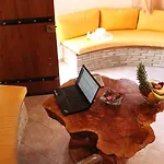 Oneira Villa