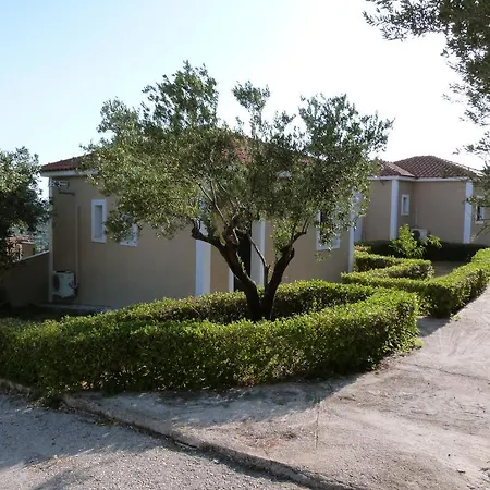 Oneira Villa *